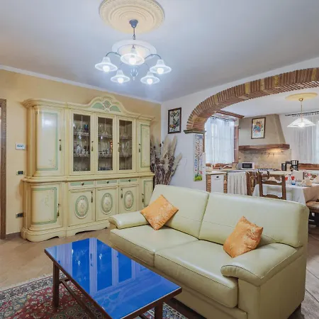 Apartment Il Melograno By Interhome Montemagno (Lucca)